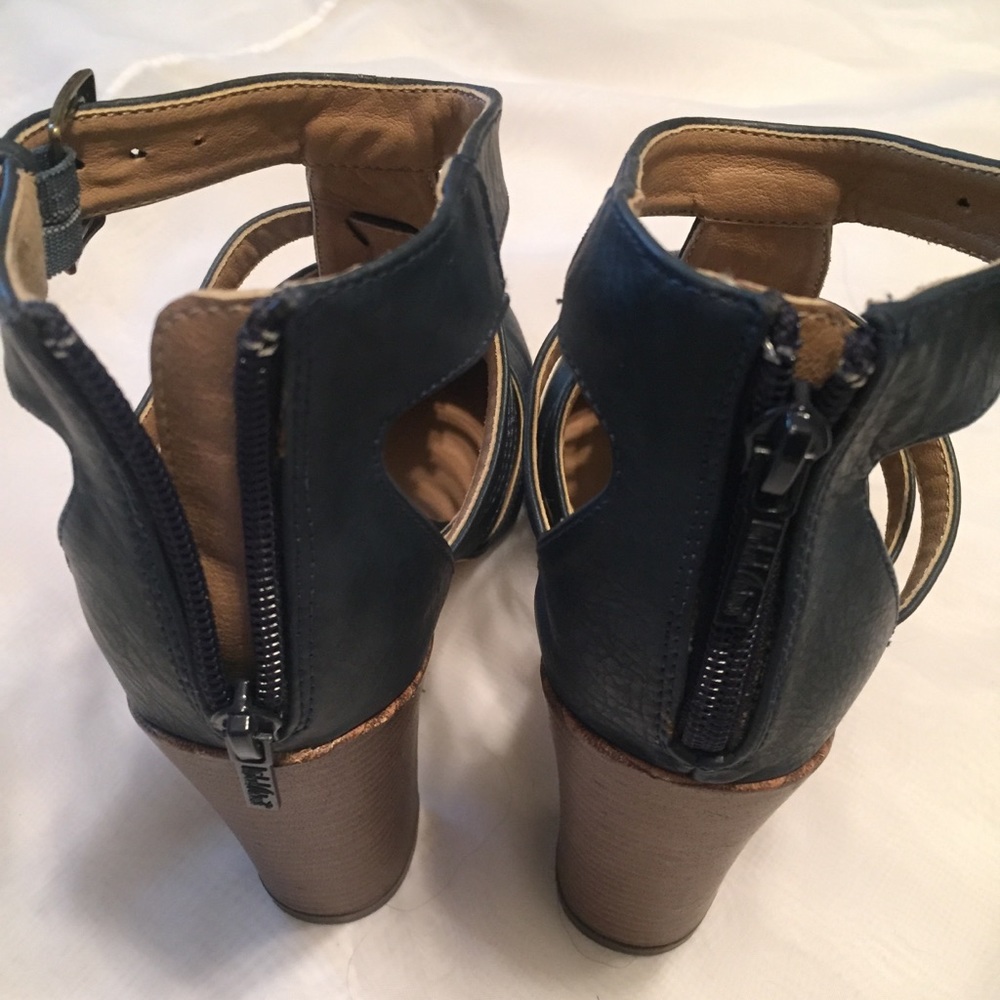 Michael Antonio NWOT HEELS, size 7 1/2 - Picture 6 of 8